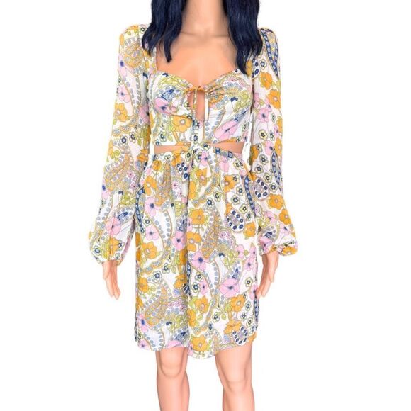 NWT WAYF Hart Vintage Paisley Cut Out Babydoll Mini Dress Size Large - Picture 2 of 6